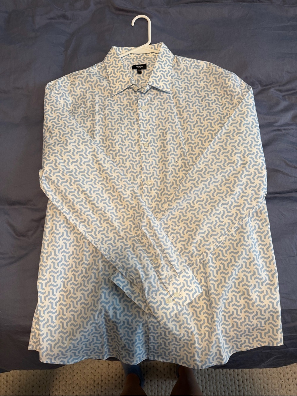 NEVER WORN!! Express Men’s Light Blue & White Geometric Button‑Down Shirt